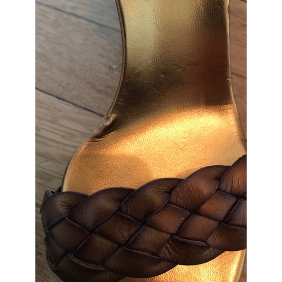 Gucci Gold Leather Braided Platform Sandal - Picture 8 of 8